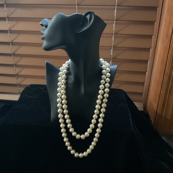 Vintage  Faux Pearl Necklace, multifunctional and 8 different ways to use. - Picture 4 of 12